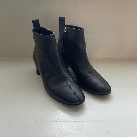 Everlane Day Ankle Boot - Picture 5 of 7